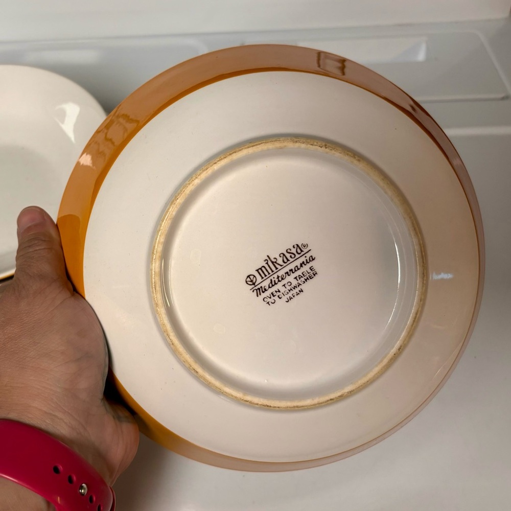 1 large vintage Mikasa dish, made in Japan